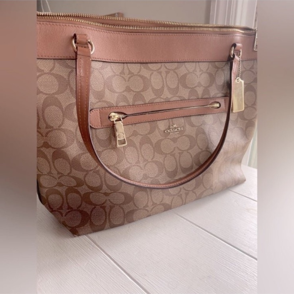 Authentic Coach Tyler Tote satchel